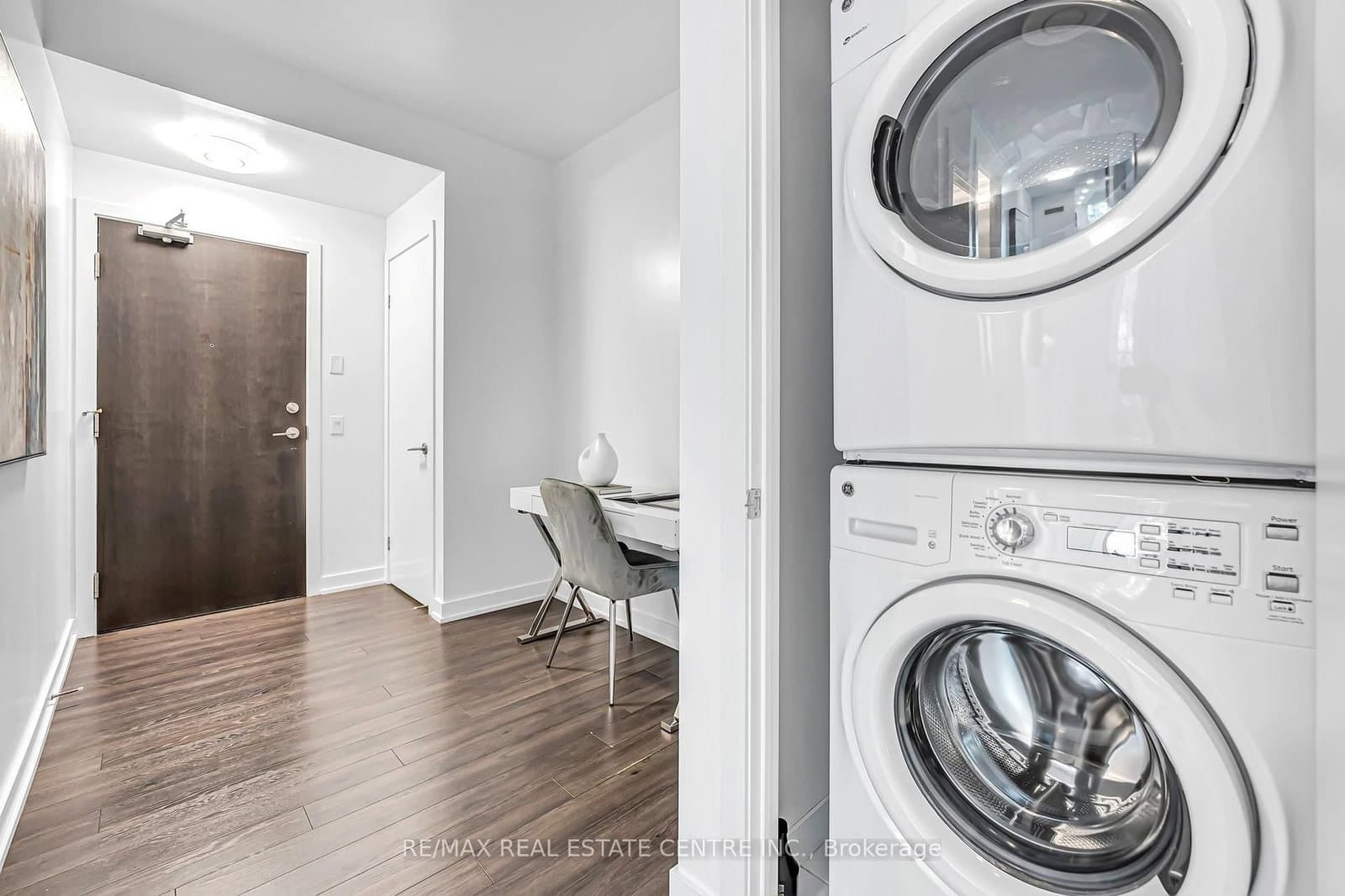 10 Park Lawn Road, Unit 809 thumbnail 4