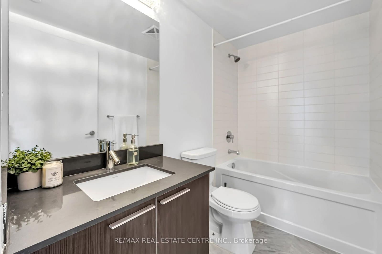 10 Park Lawn Road, Unit 809 thumbnail 6