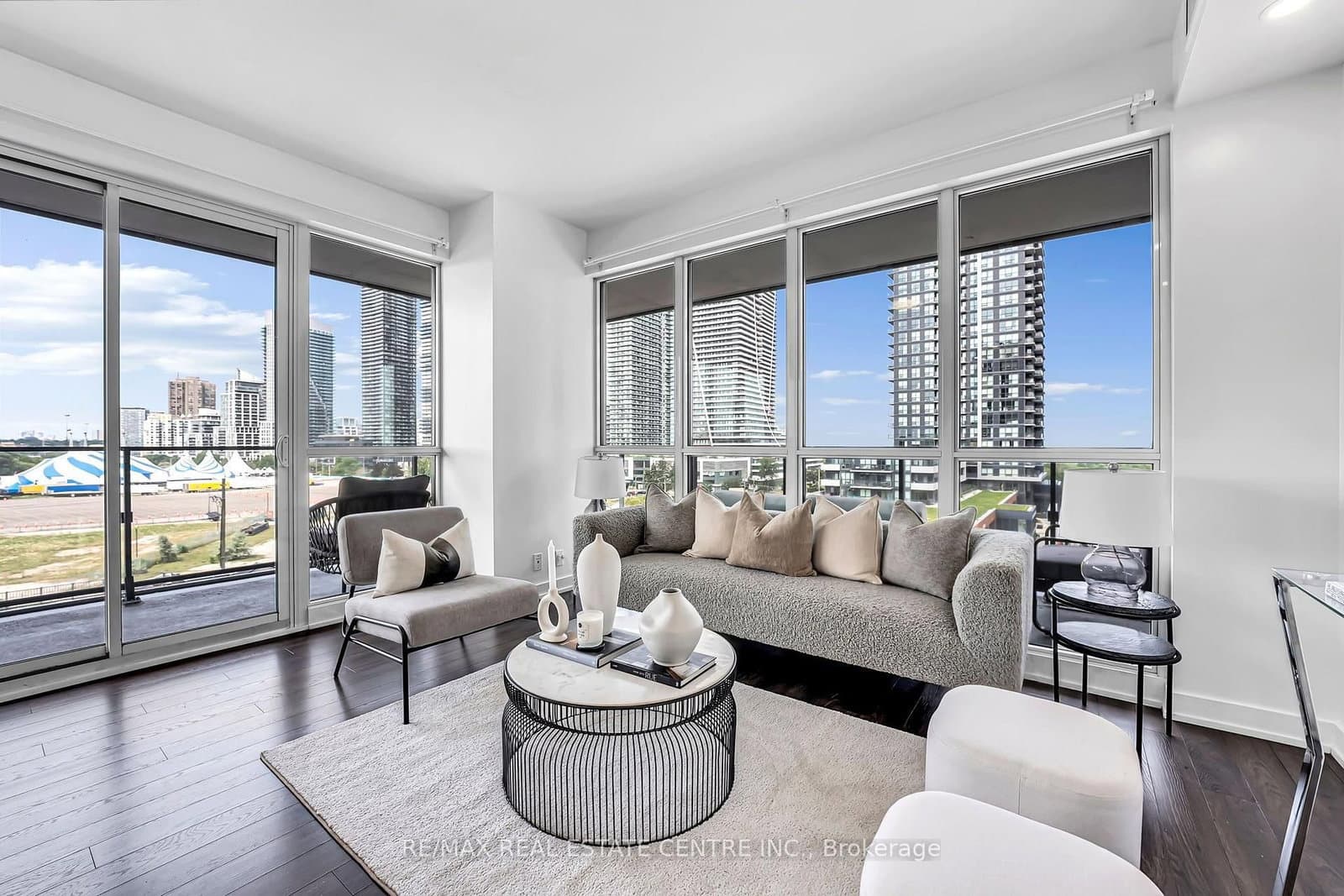 10 Park Lawn Road, Unit 809 thumbnail 9