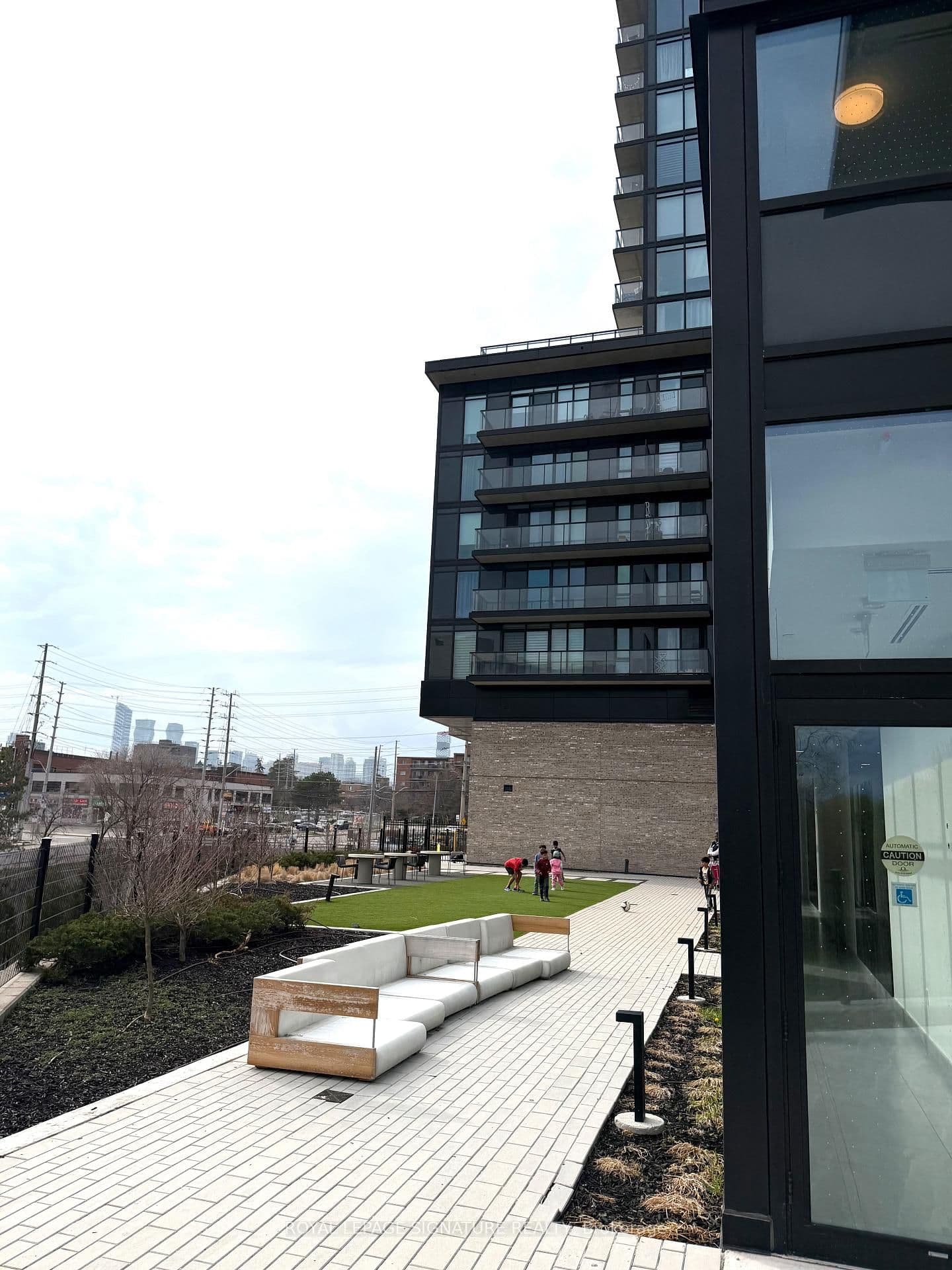 86 Dundas Street E, Unit 1314 thumbnail 29
