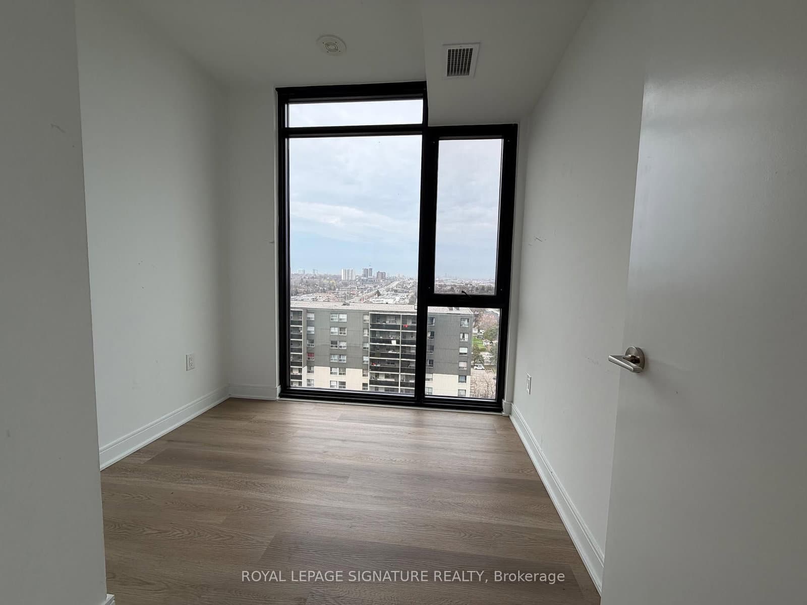 86 Dundas Street E, Unit 1314 thumbnail 6