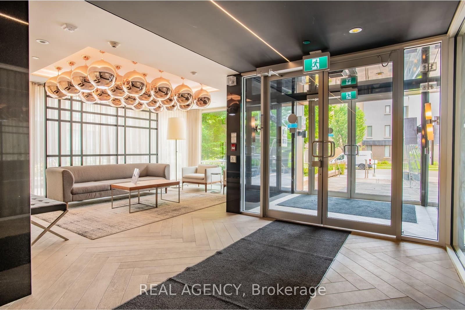 150 Sabina Drive, Unit 304 thumbnail 3
