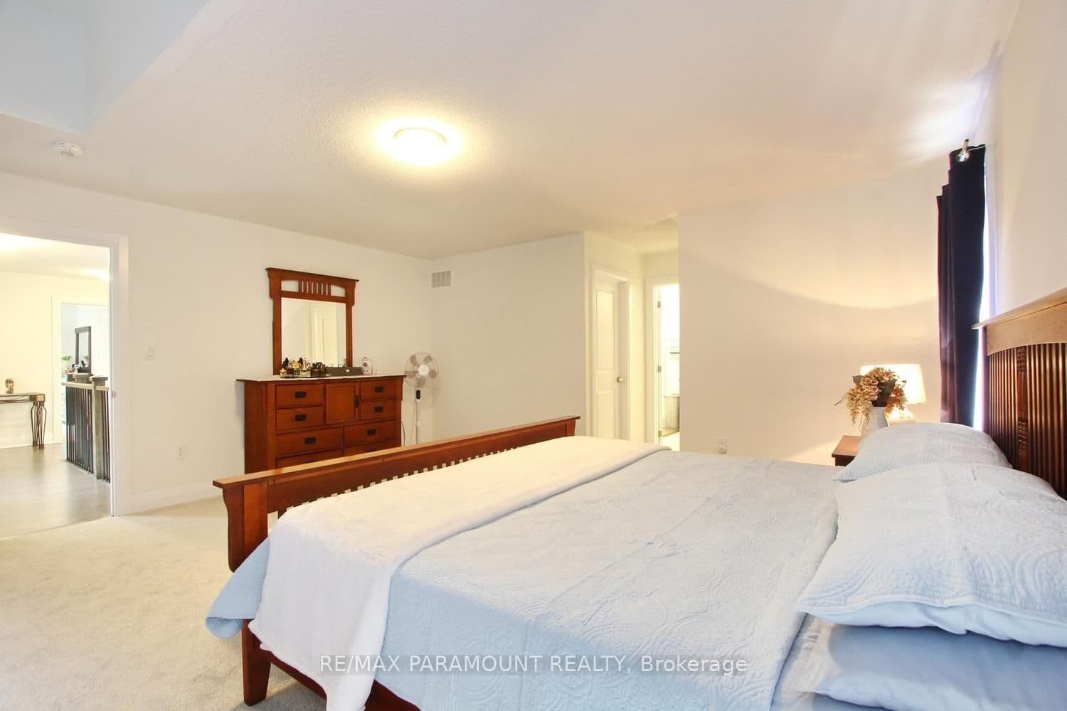 24 Kings Hill Drive thumbnail 22