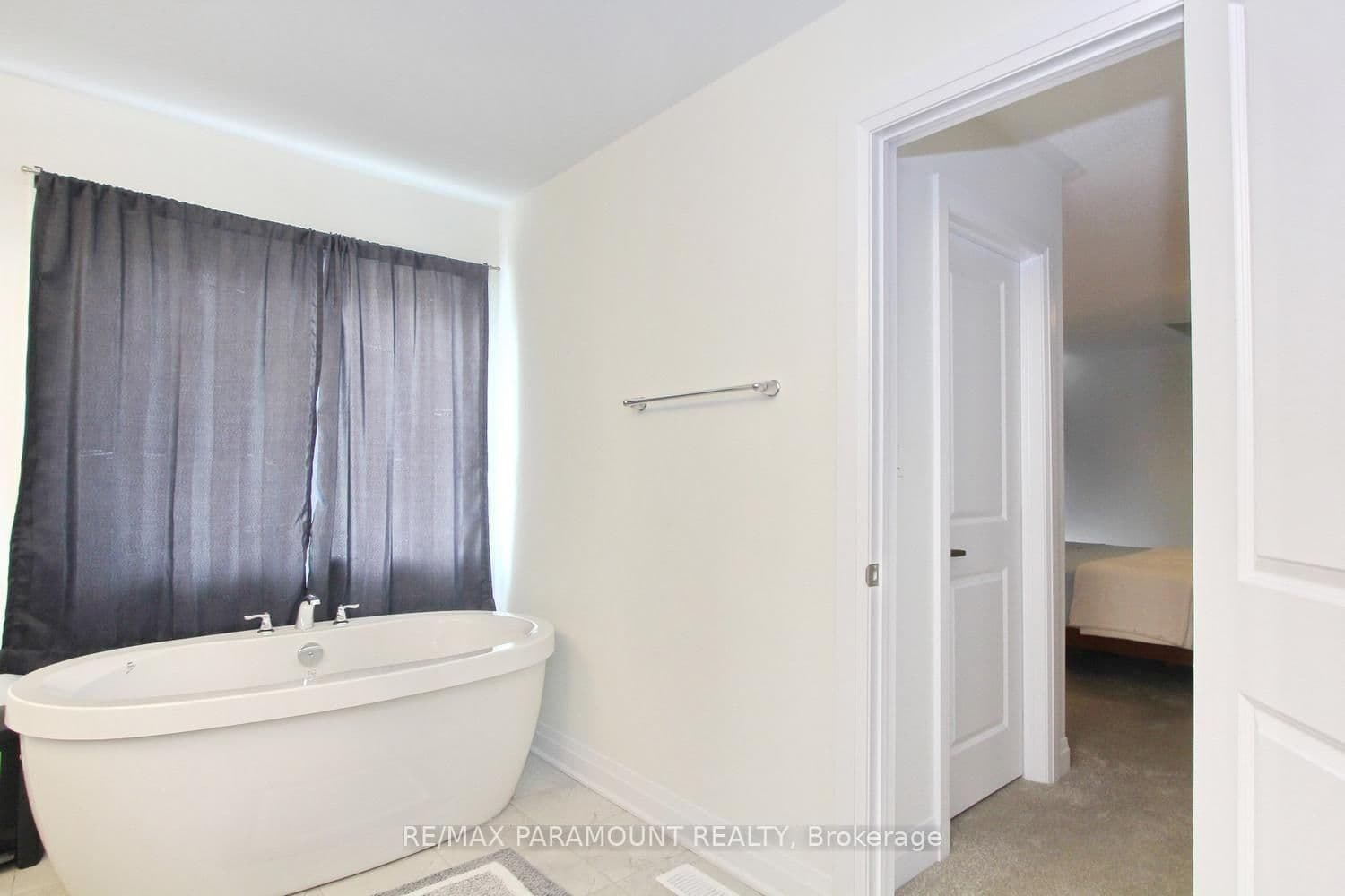 24 Kings Hill Drive thumbnail 24