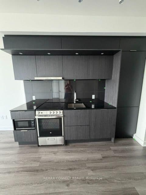 448 Burnhamthrope Road W, Unit 6312 thumbnail 11