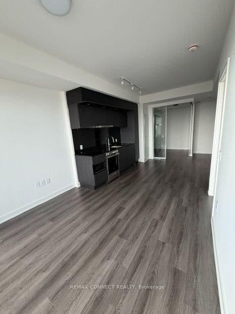 448 Burnhamthrope Road W, Unit 6312 thumbnail 12