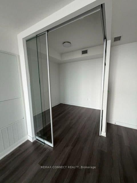448 Burnhamthrope Road W, Unit 6312 thumbnail 15