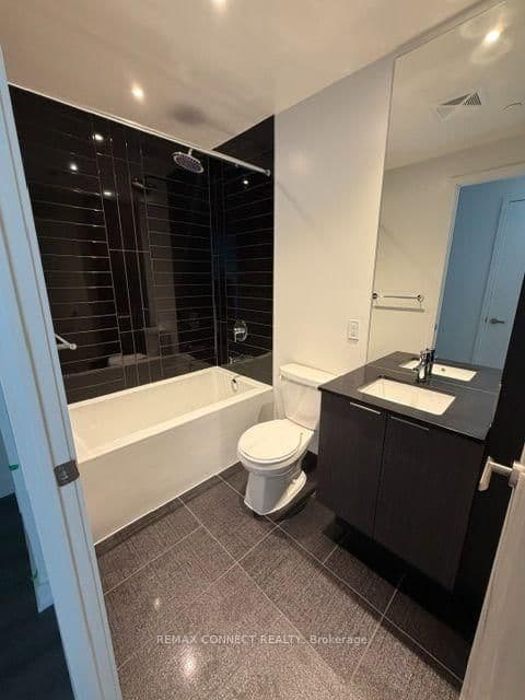 448 Burnhamthrope Road W, Unit 6312 thumbnail 17