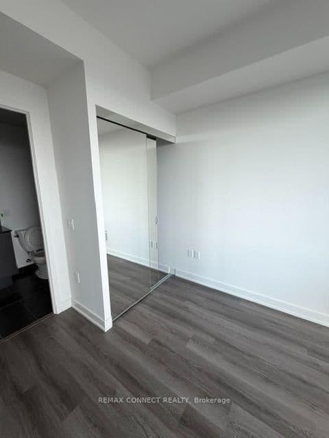 448 Burnhamthrope Road W, Unit 6312 thumbnail 19