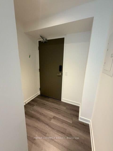 448 Burnhamthrope Road W, Unit 6312 thumbnail 6