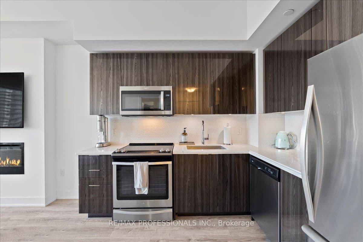 30 Shore Breeze Drive, Unit 1422 thumbnail 15