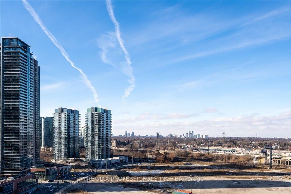 30 Shore Breeze Drive, Unit 1422 thumbnail 21