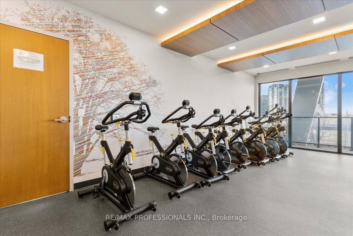 30 Shore Breeze Drive, Unit 1422 thumbnail 34