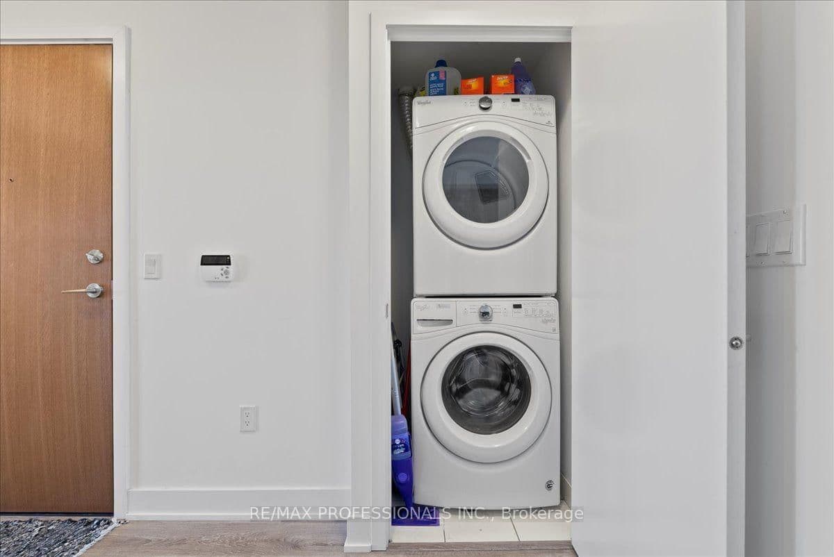 30 Shore Breeze Drive, Unit 1422 thumbnail 7