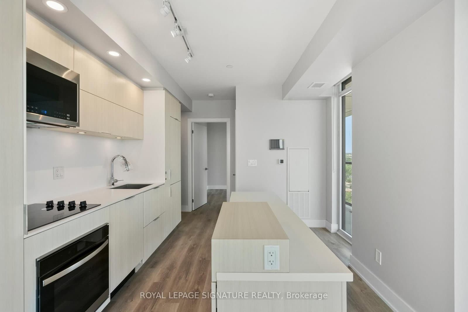 370 Martha Street, Unit 1903 thumbnail 13