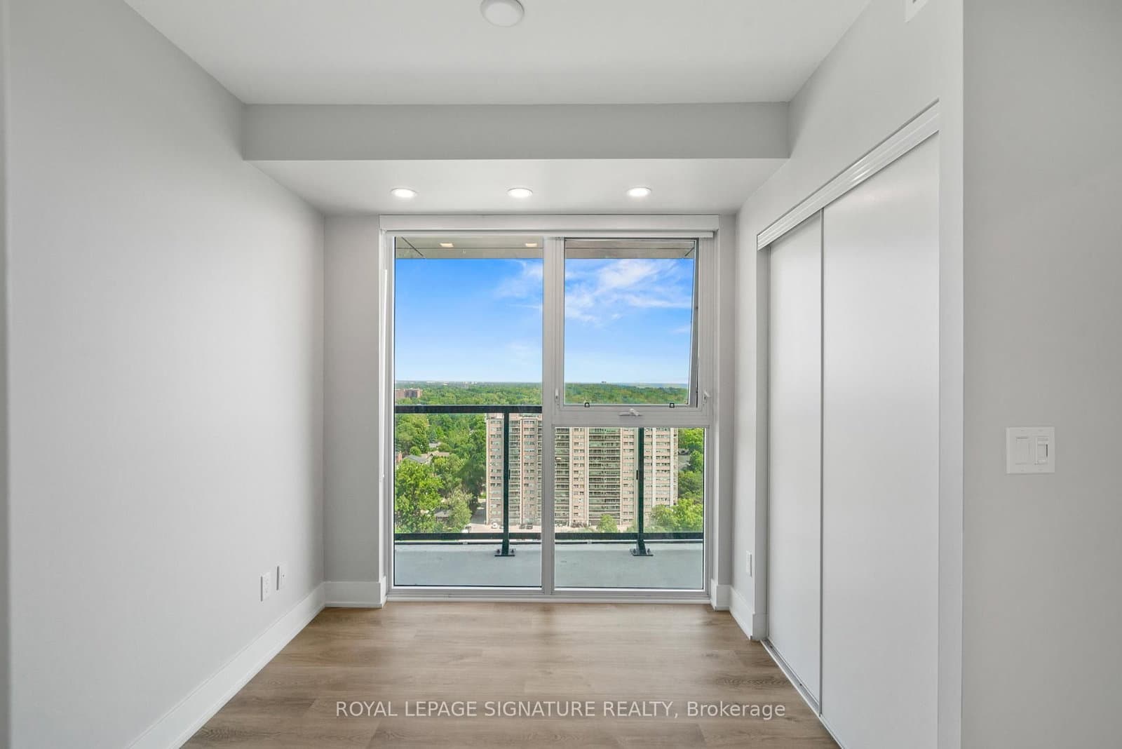 370 Martha Street, Unit 1903 thumbnail 19