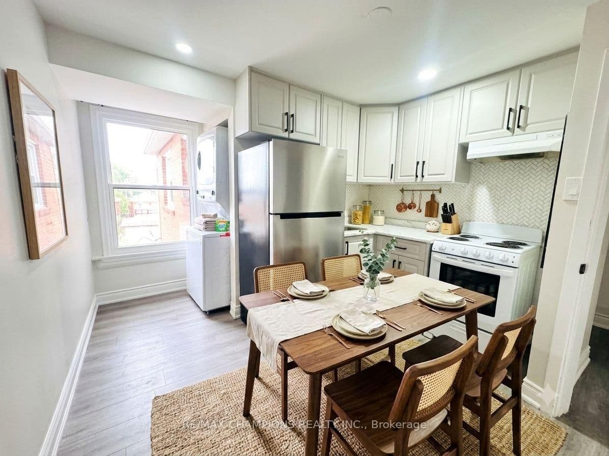 196 Caledonia Road, Unit 2nd Flr thumbnail 2