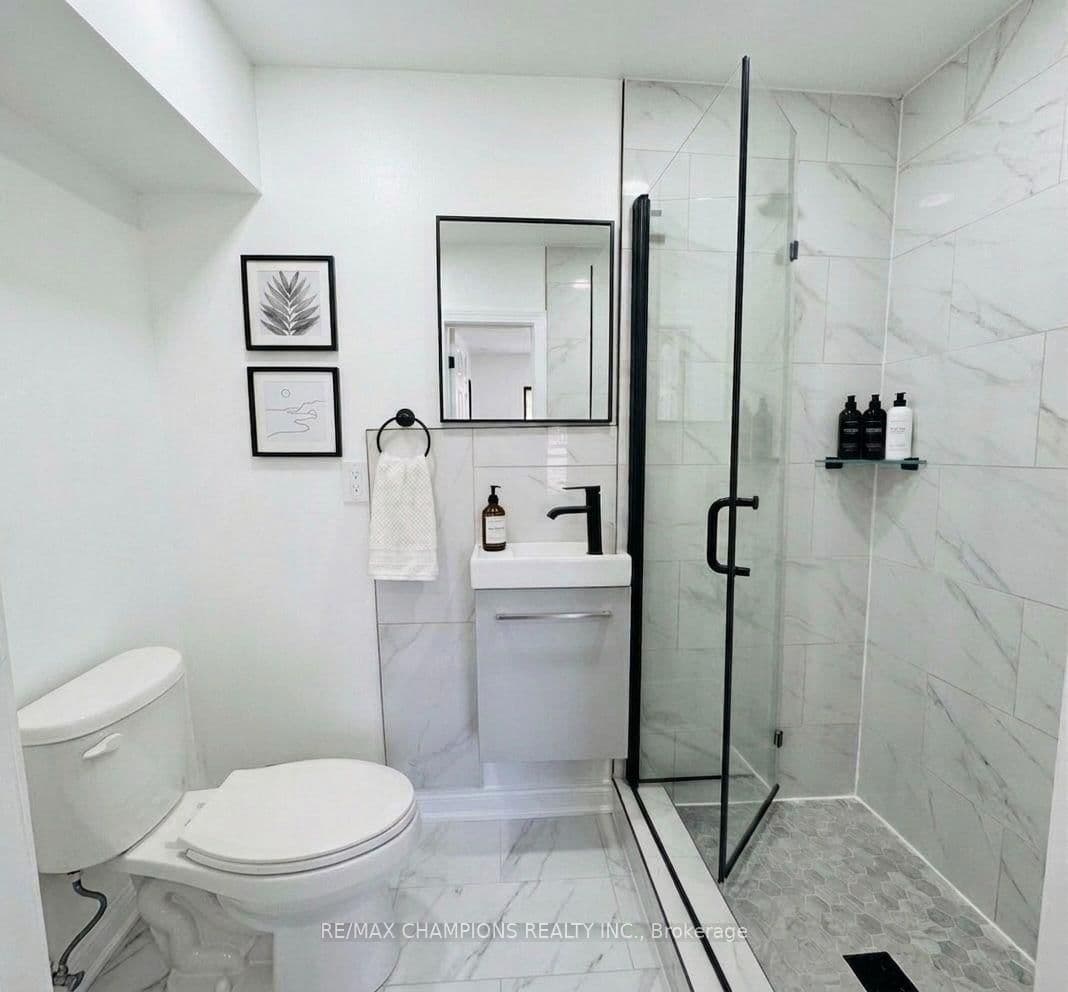 196 Caledonia Road, Unit 2nd Flr thumbnail 6