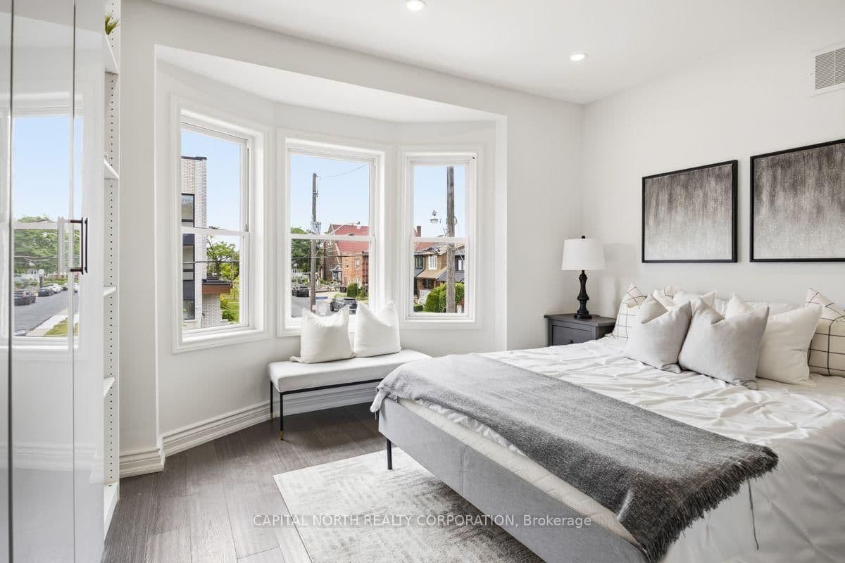 219 McRoberts Avenue thumbnail 12