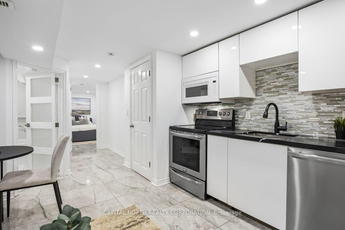 219 McRoberts Avenue thumbnail 23
