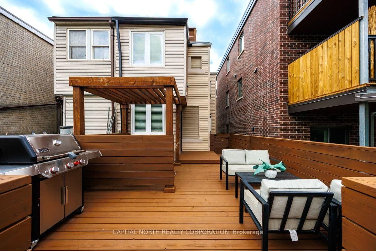 219 McRoberts Avenue thumbnail 33