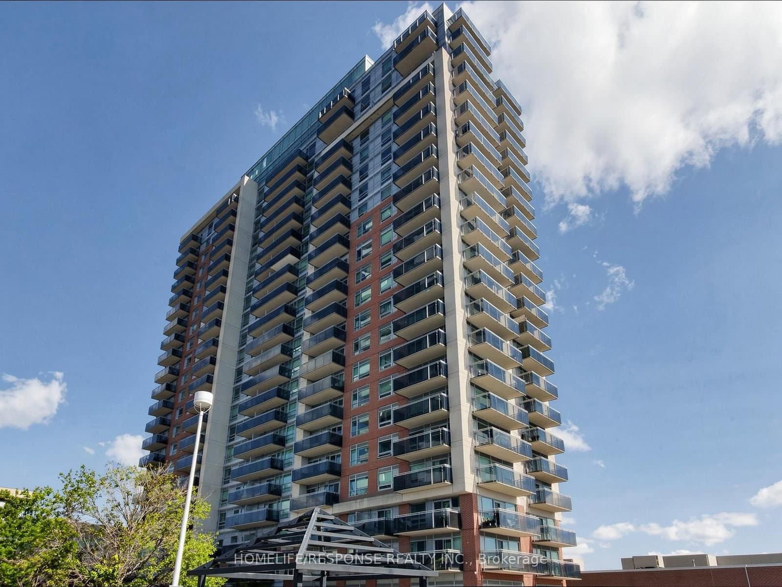 215 QUEEN Street E, Unit 225 thumbnail 2
