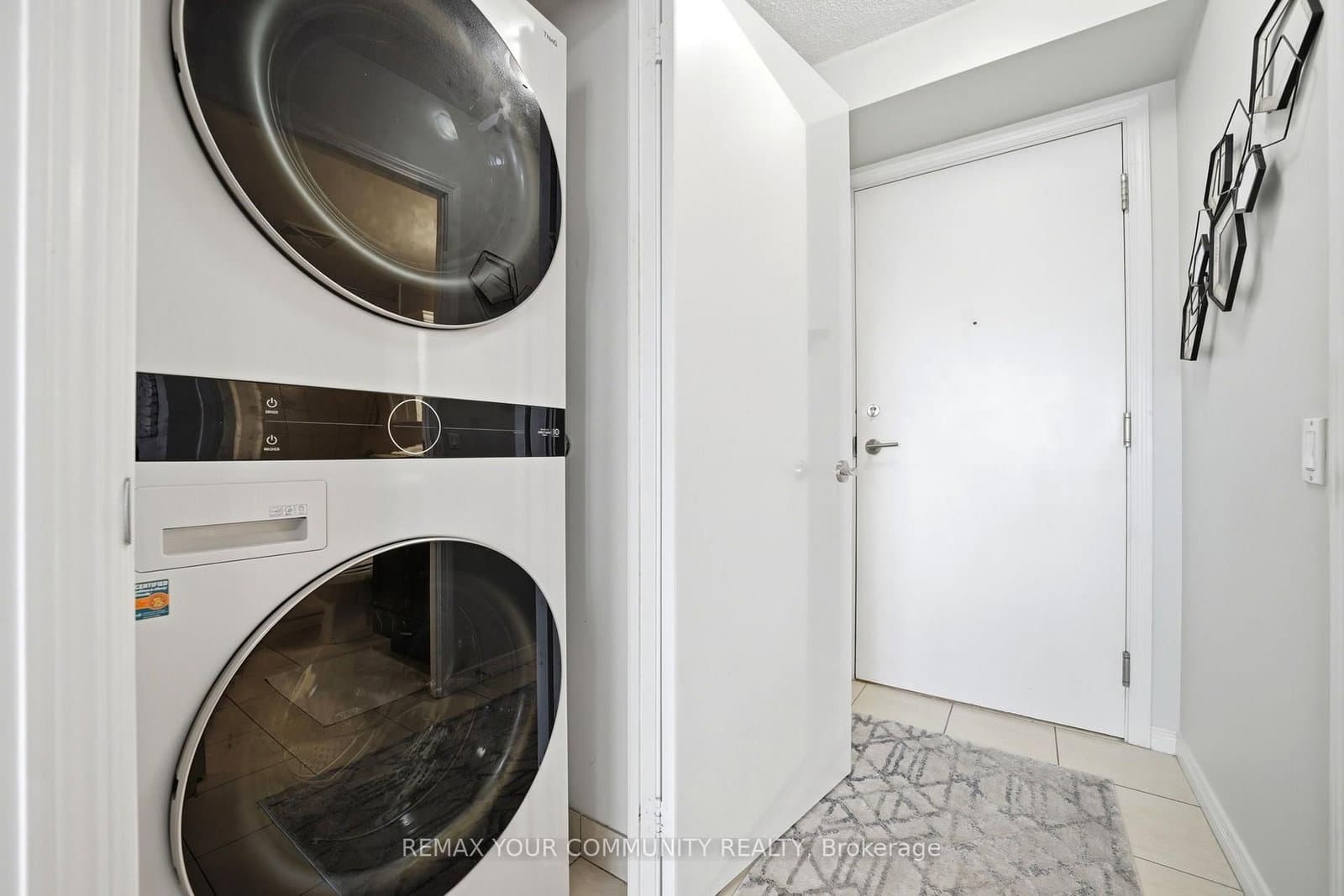 60 Heintzman Street, Unit 2102 thumbnail 16