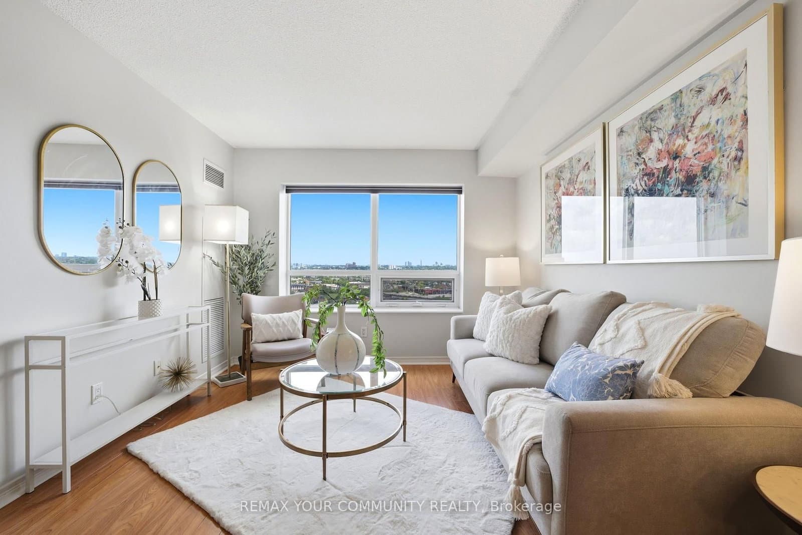60 Heintzman Street, Unit 2102 thumbnail 2