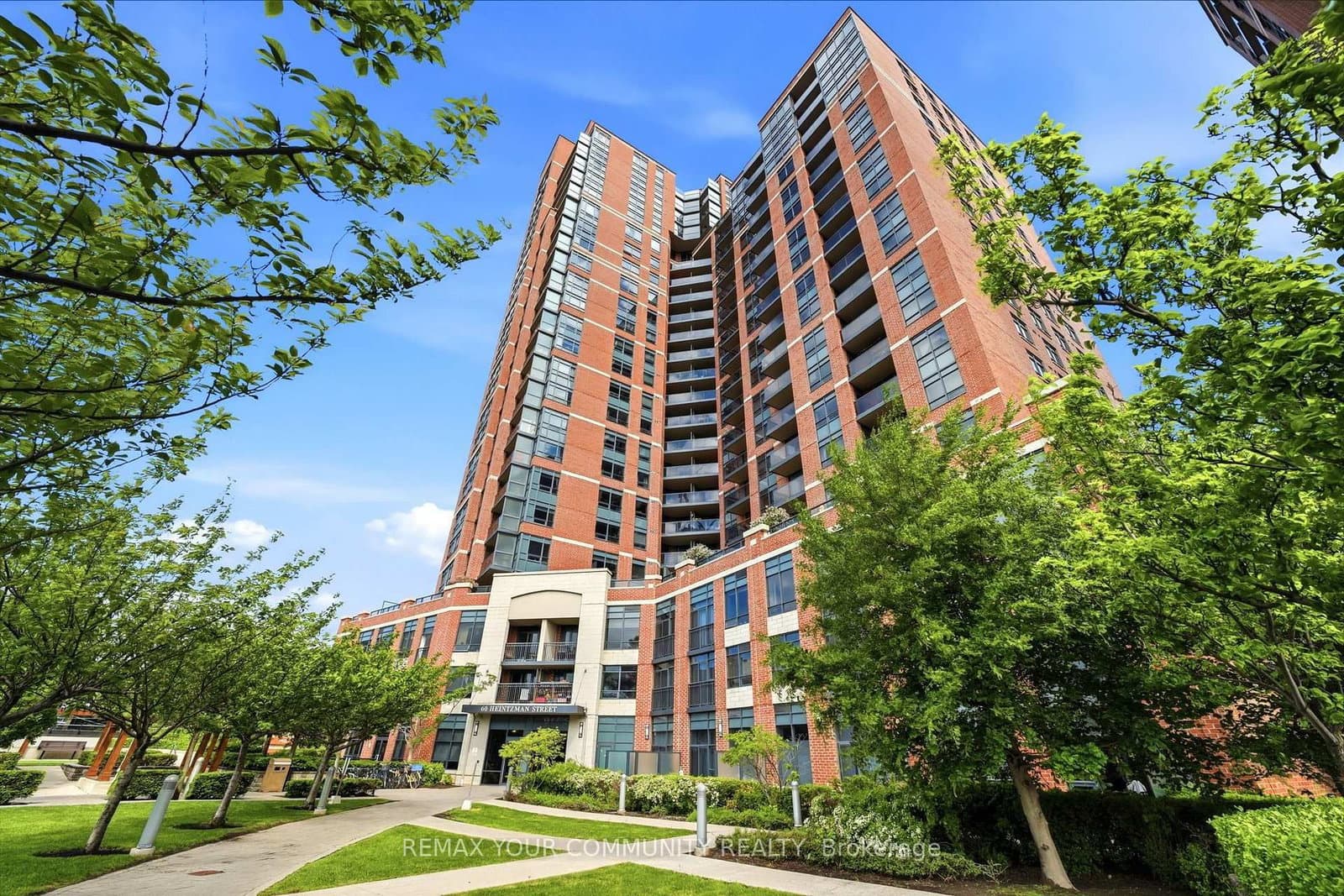 60 Heintzman Street, Unit 2102 thumbnail 20