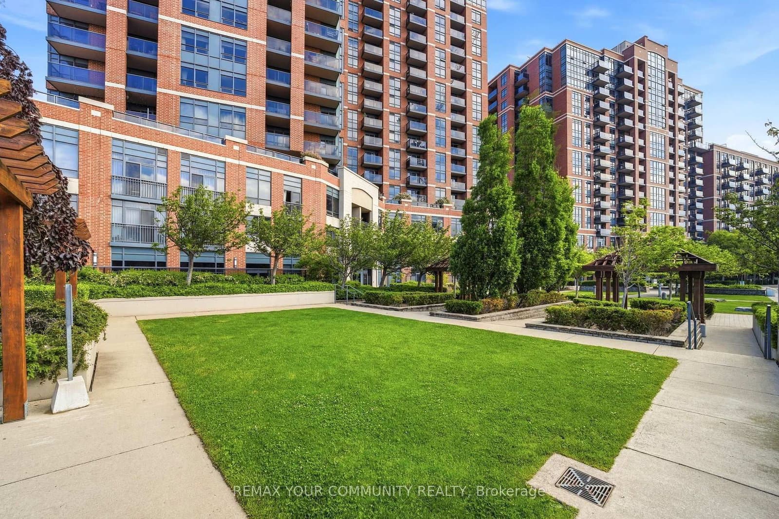 60 Heintzman Street, Unit 2102 thumbnail 22