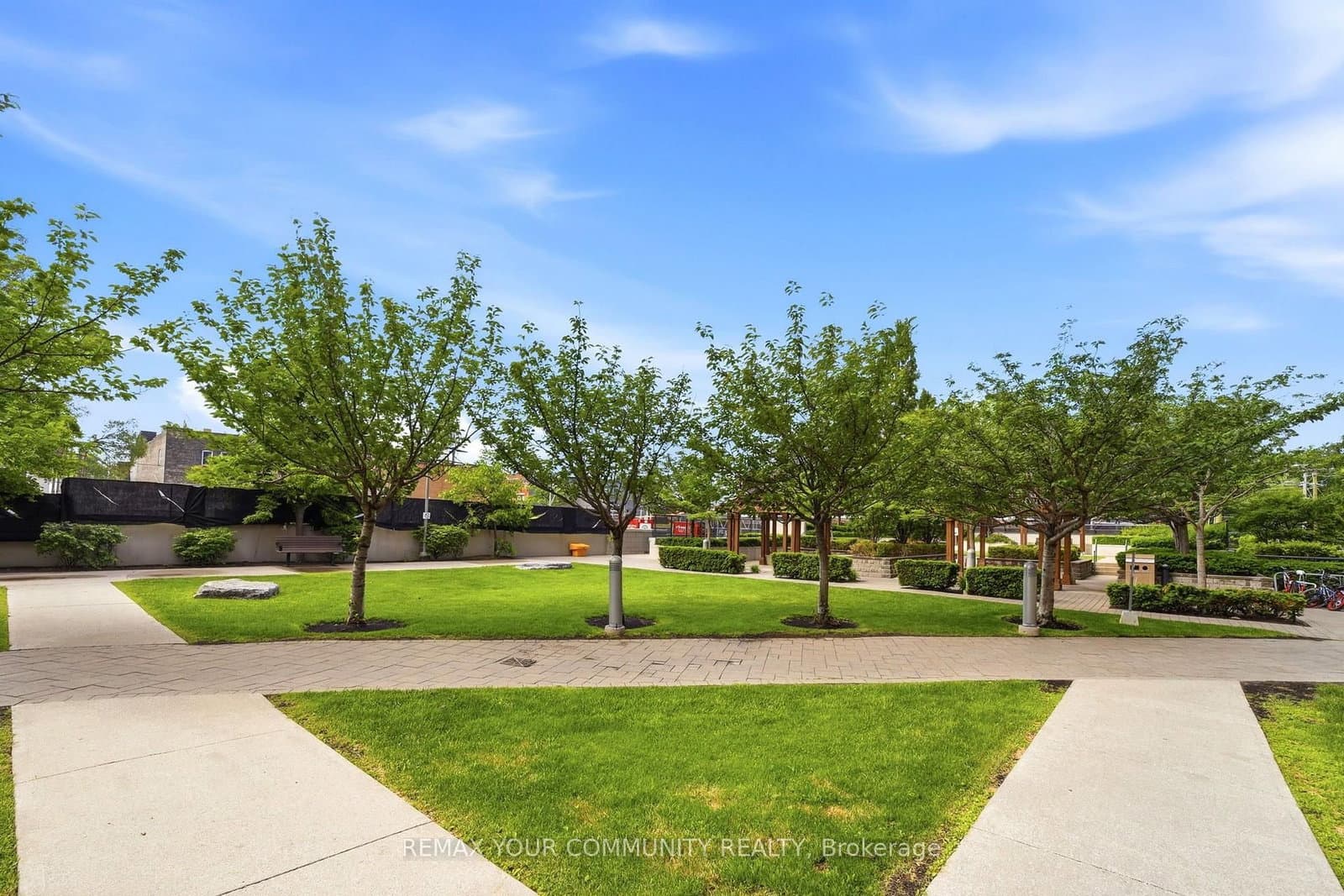 60 Heintzman Street, Unit 2102 thumbnail 24