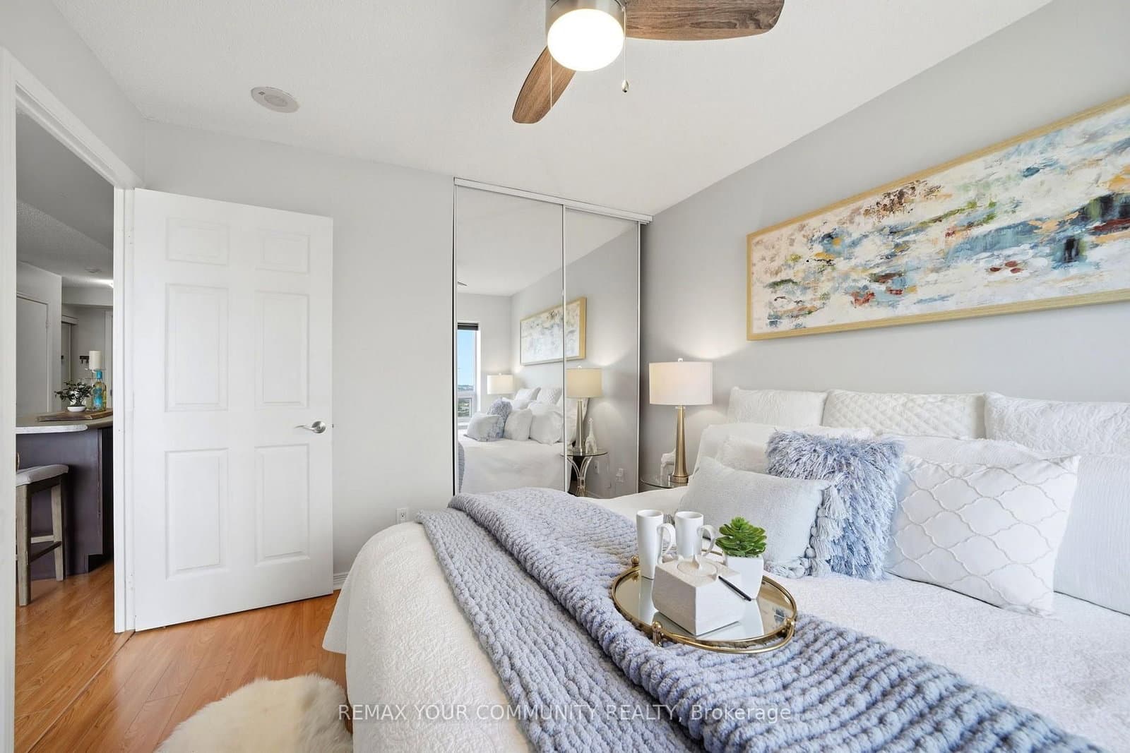 60 Heintzman Street, Unit 2102 thumbnail 6