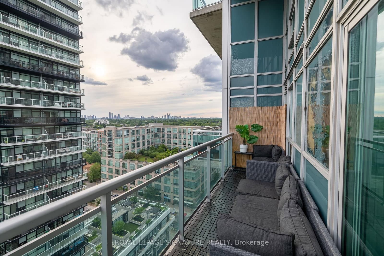 155 Legion Road N, Unit 1905 thumbnail 24