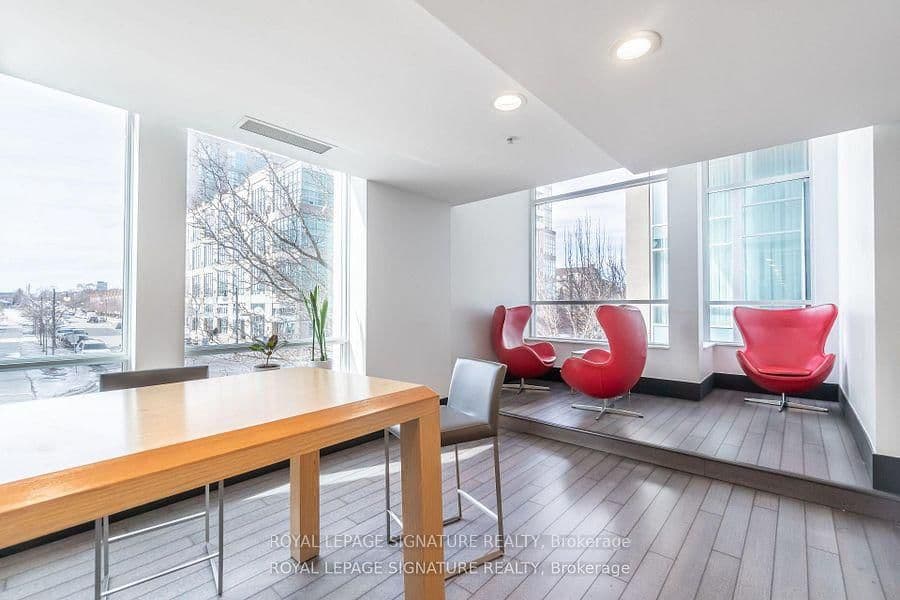 155 Legion Road N, Unit 1905 thumbnail 39