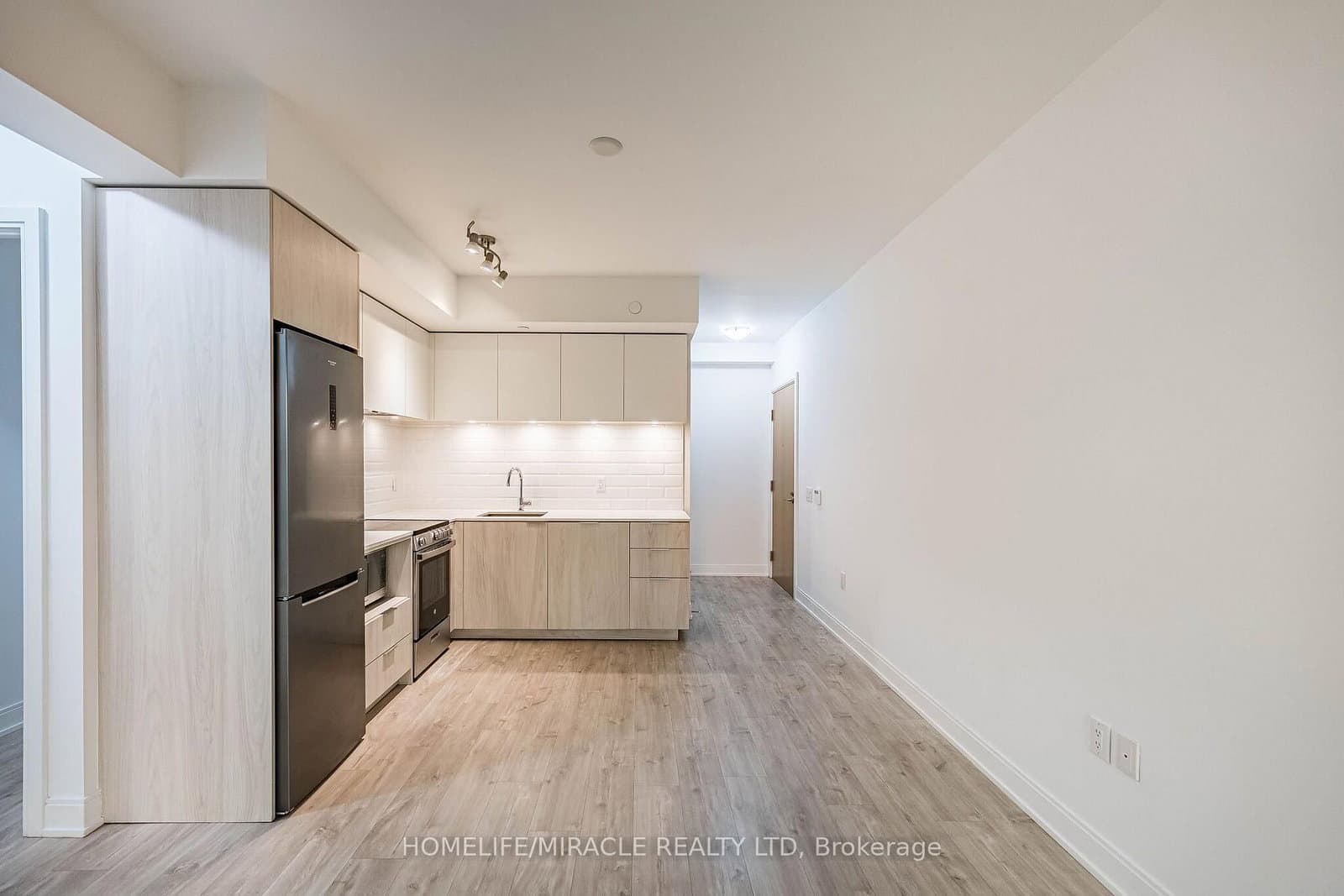 65 Annie Craig Drive, Unit 303 thumbnail 17