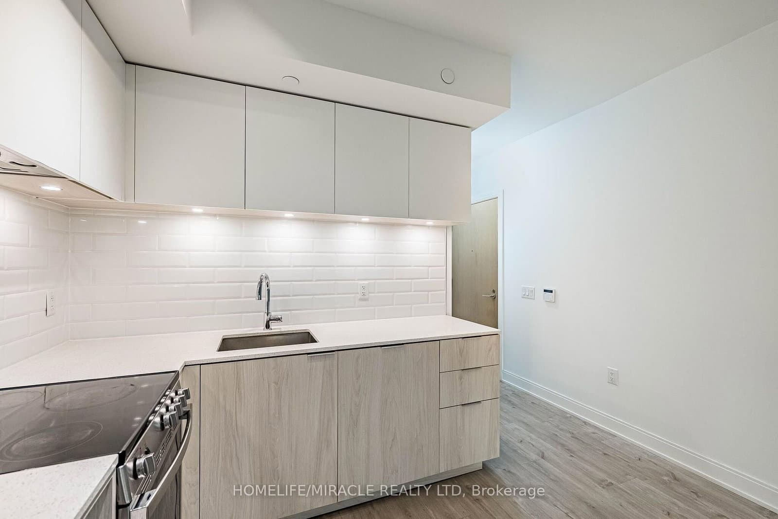 65 Annie Craig Drive, Unit 303 thumbnail 21