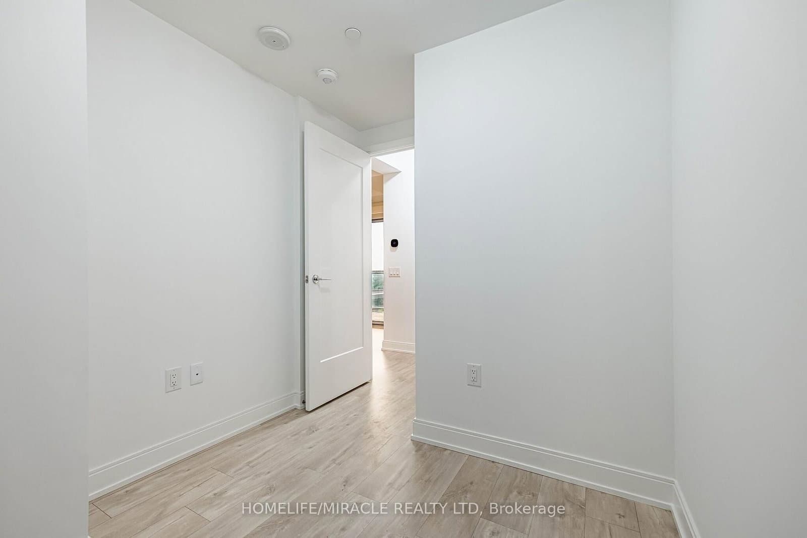 65 Annie Craig Drive, Unit 303 thumbnail 31