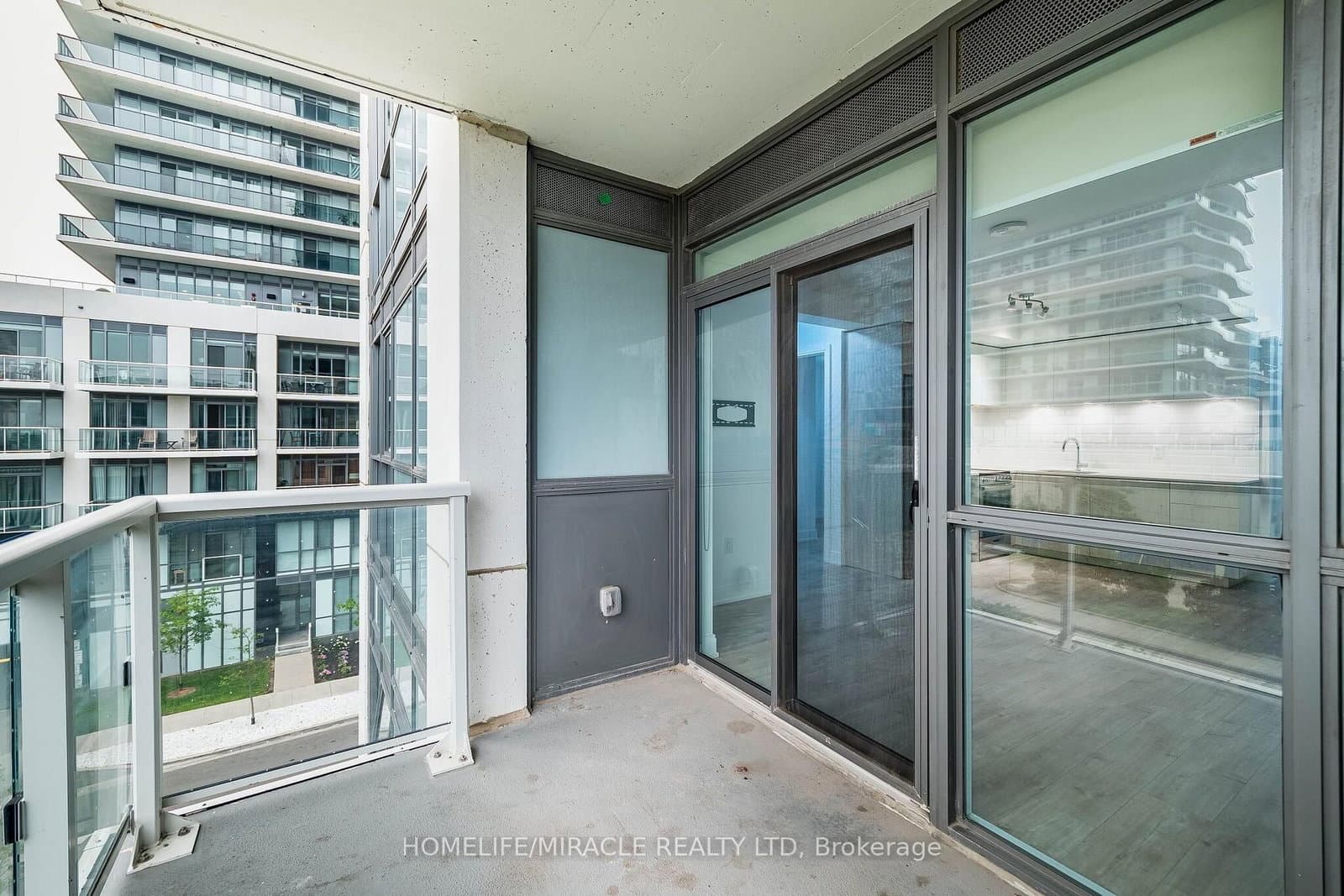 65 Annie Craig Drive, Unit 303 thumbnail 36