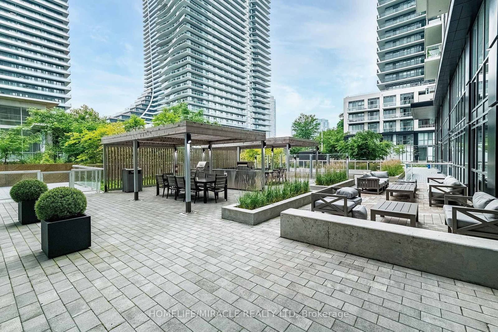 65 Annie Craig Drive, Unit 303 thumbnail 39