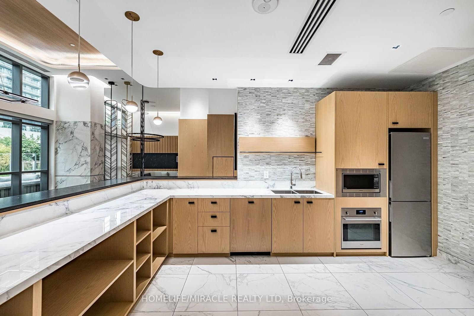 65 Annie Craig Drive, Unit 303 thumbnail 46