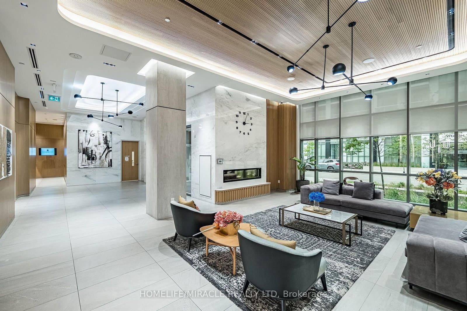 65 Annie Craig Drive, Unit 303 thumbnail 6