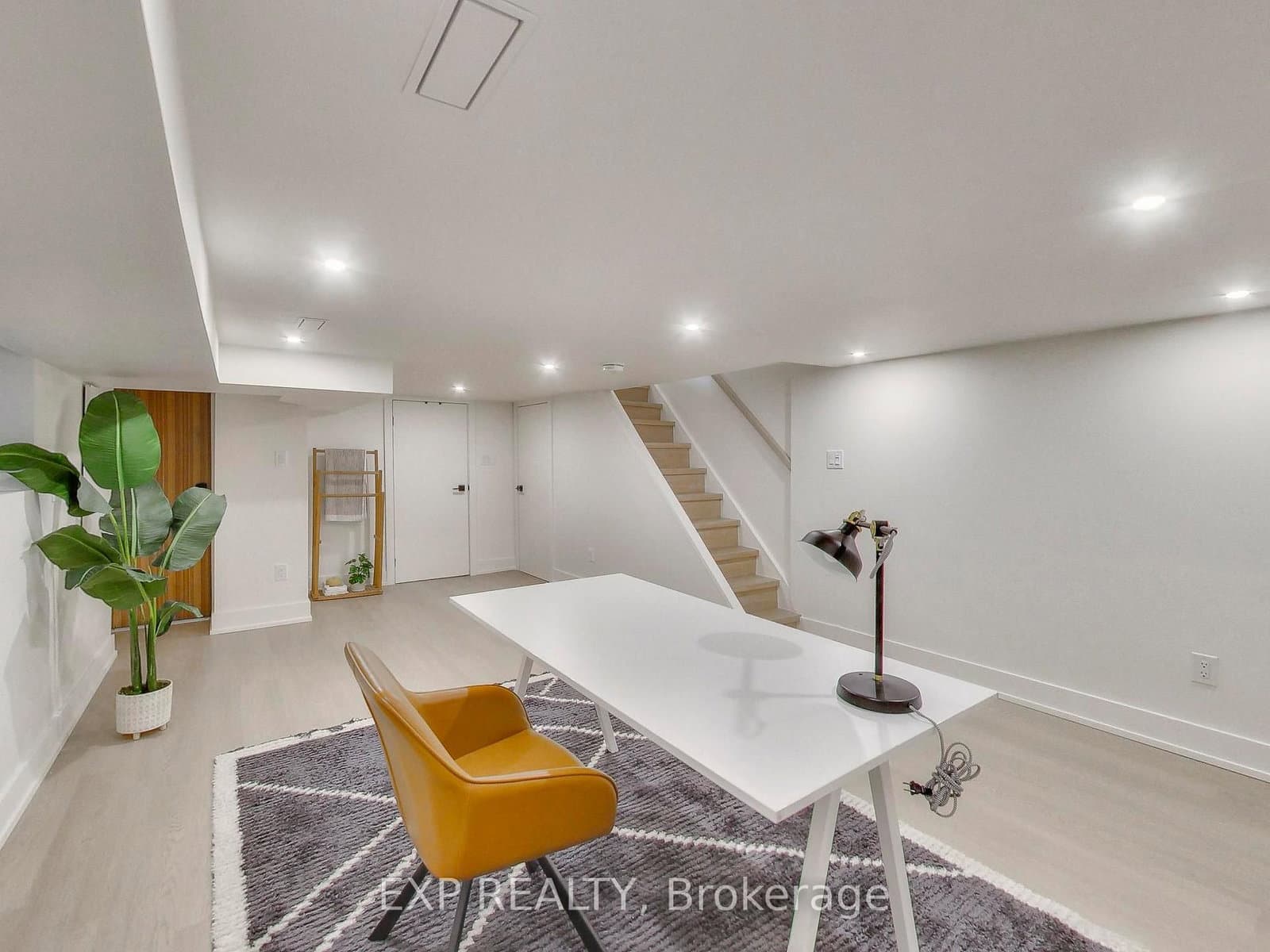 37 Gilbert Avenue thumbnail 21