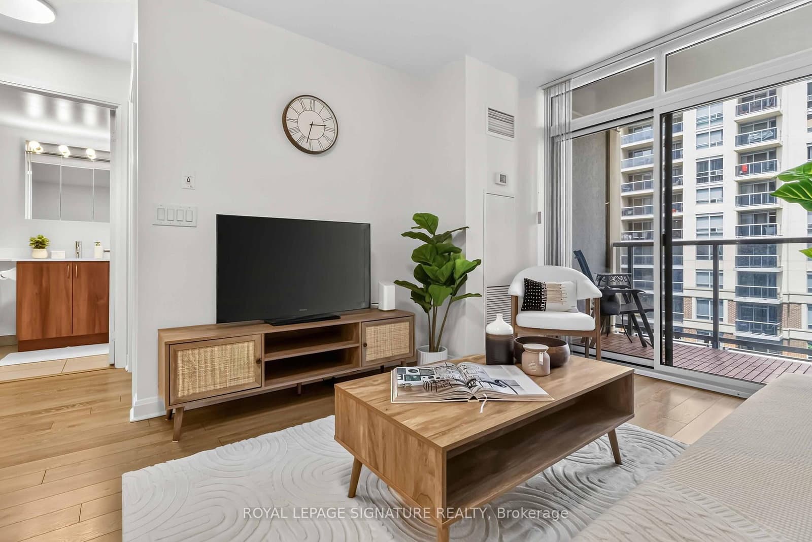 1 Michael Power Place, Unit 601 thumbnail 8