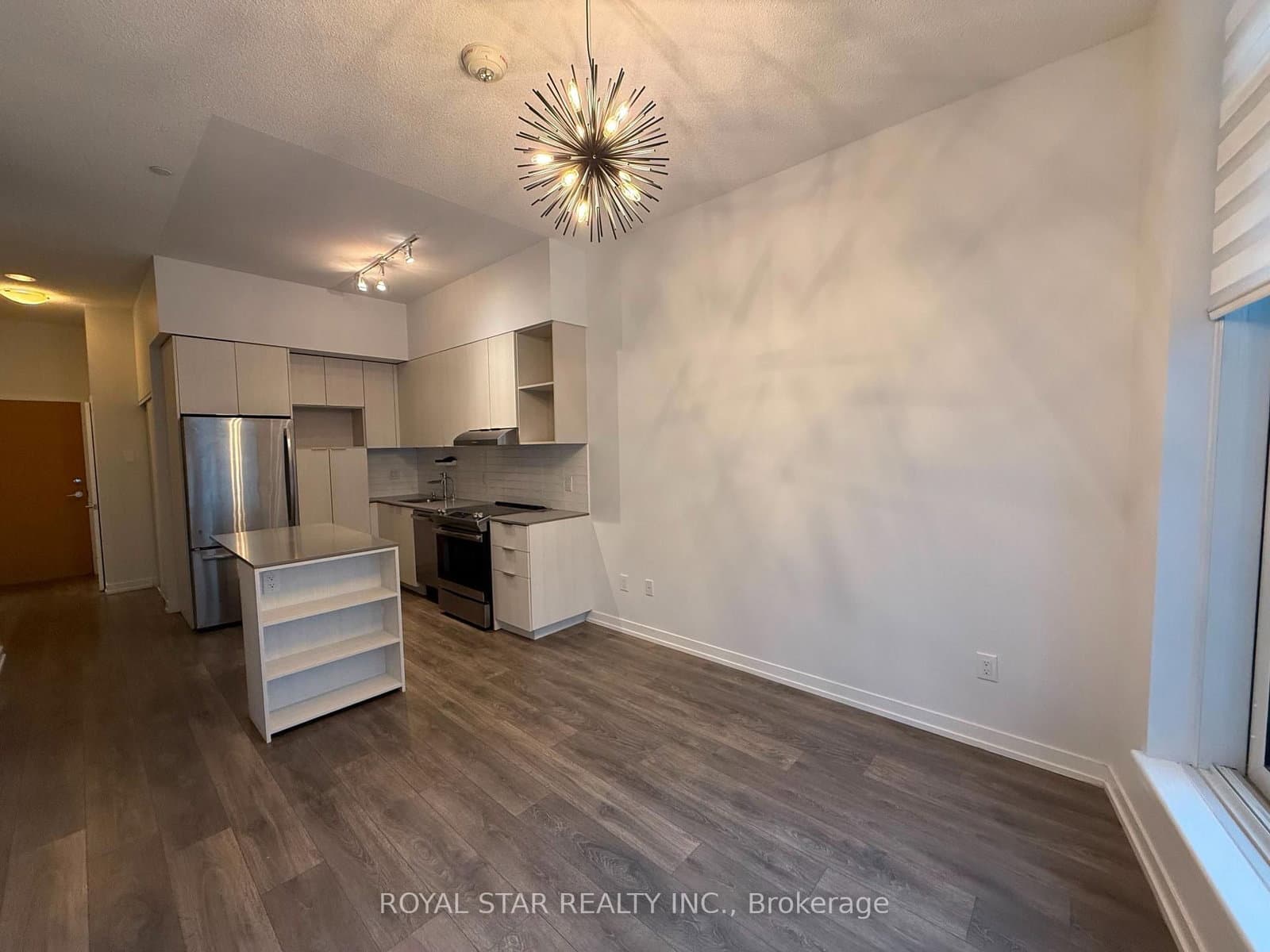 2520 Eglinton Avenue W, Unit 323 thumbnail 10