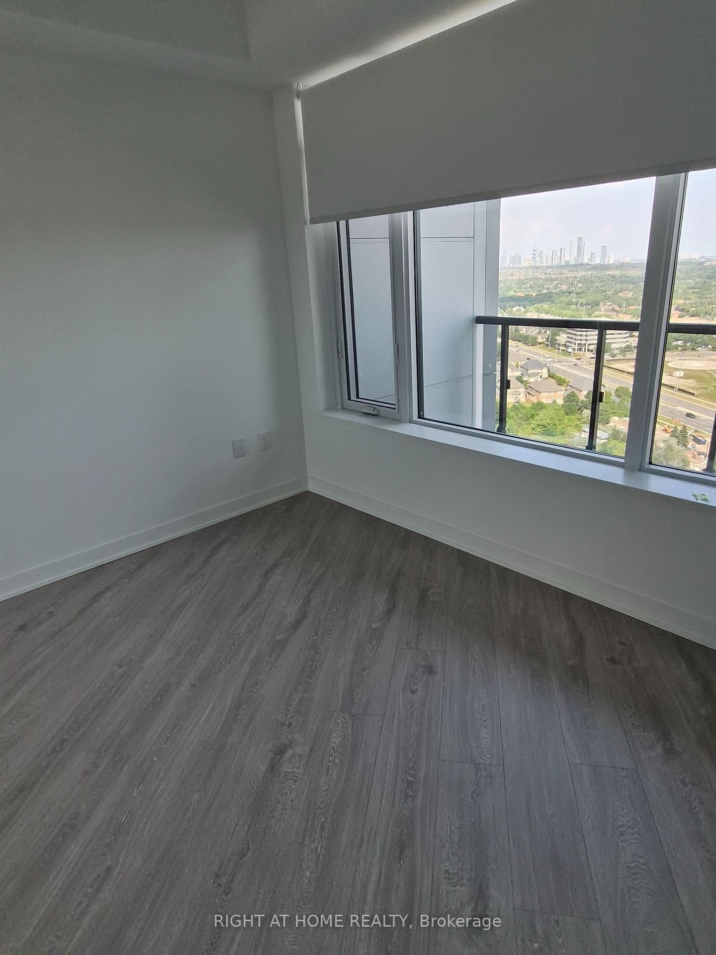 2495 Eglinton Avenue W, Unit 2101 thumbnail 6
