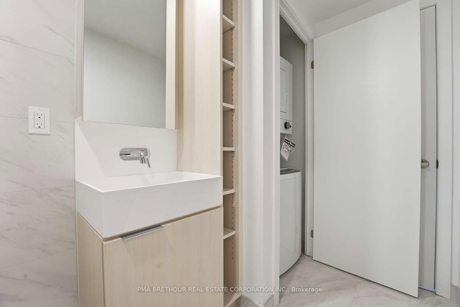 370 Martha Street, Unit 909 thumbnail 10