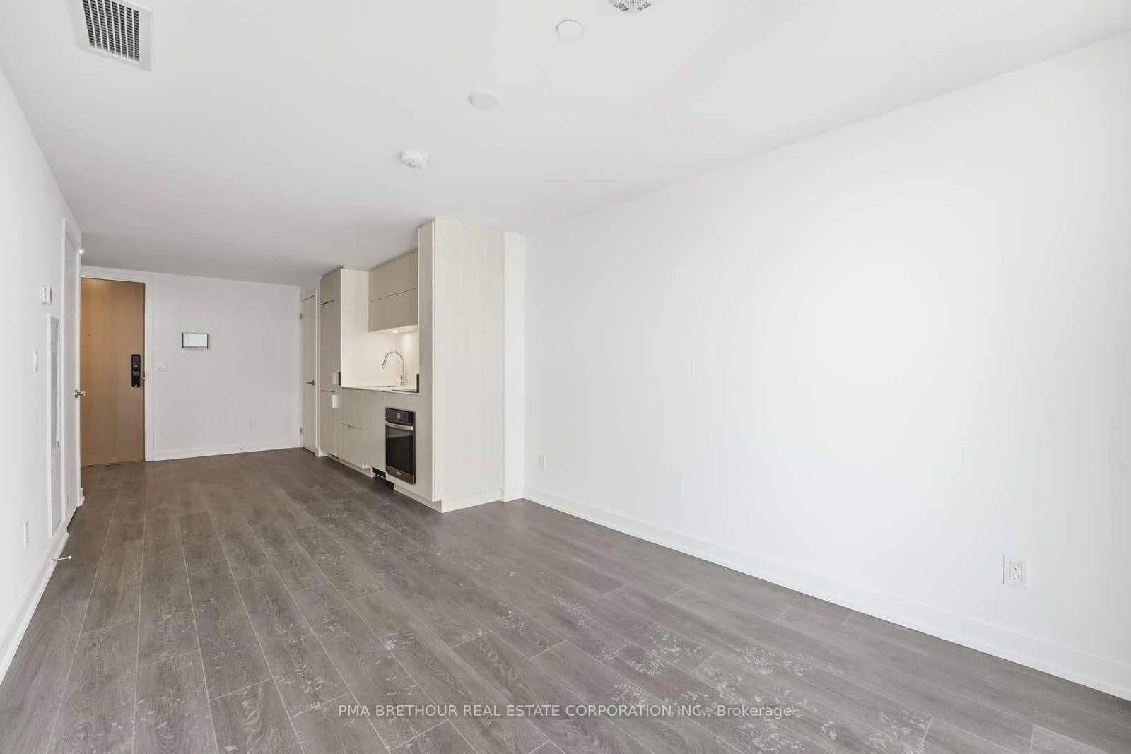 370 Martha Street, Unit 2508 thumbnail 3