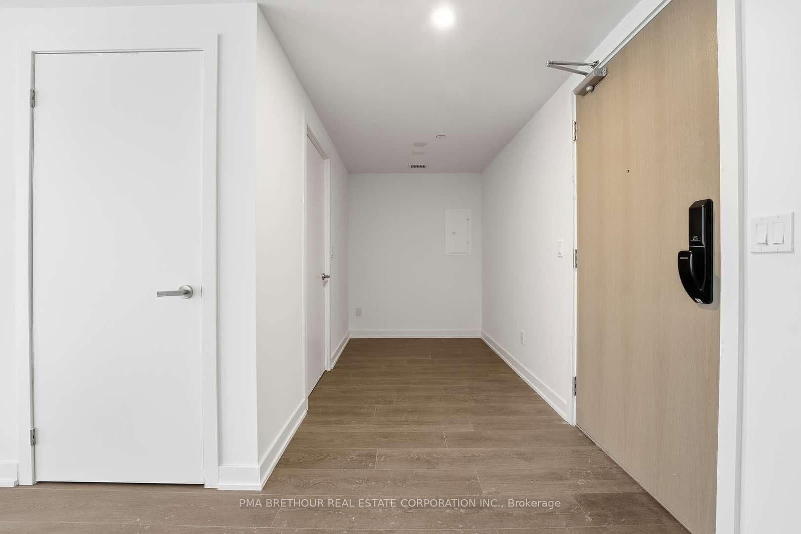 370 Martha Street, Unit 2508 thumbnail 6