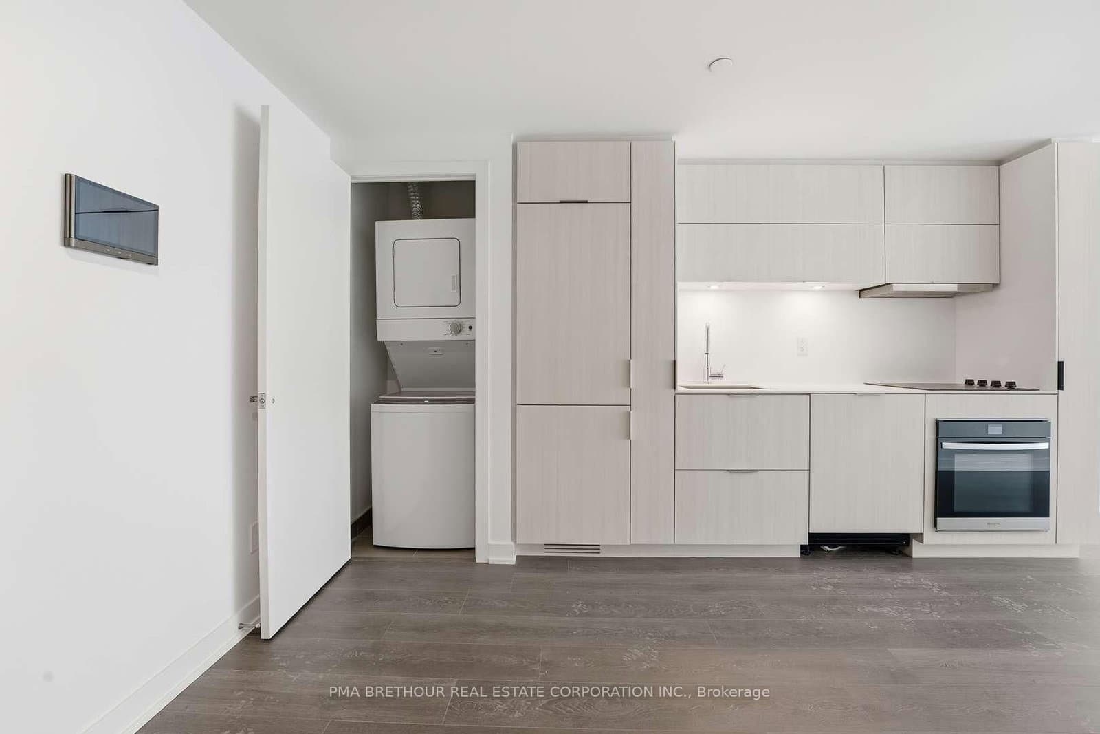 370 Martha Street, Unit 2508 thumbnail 9