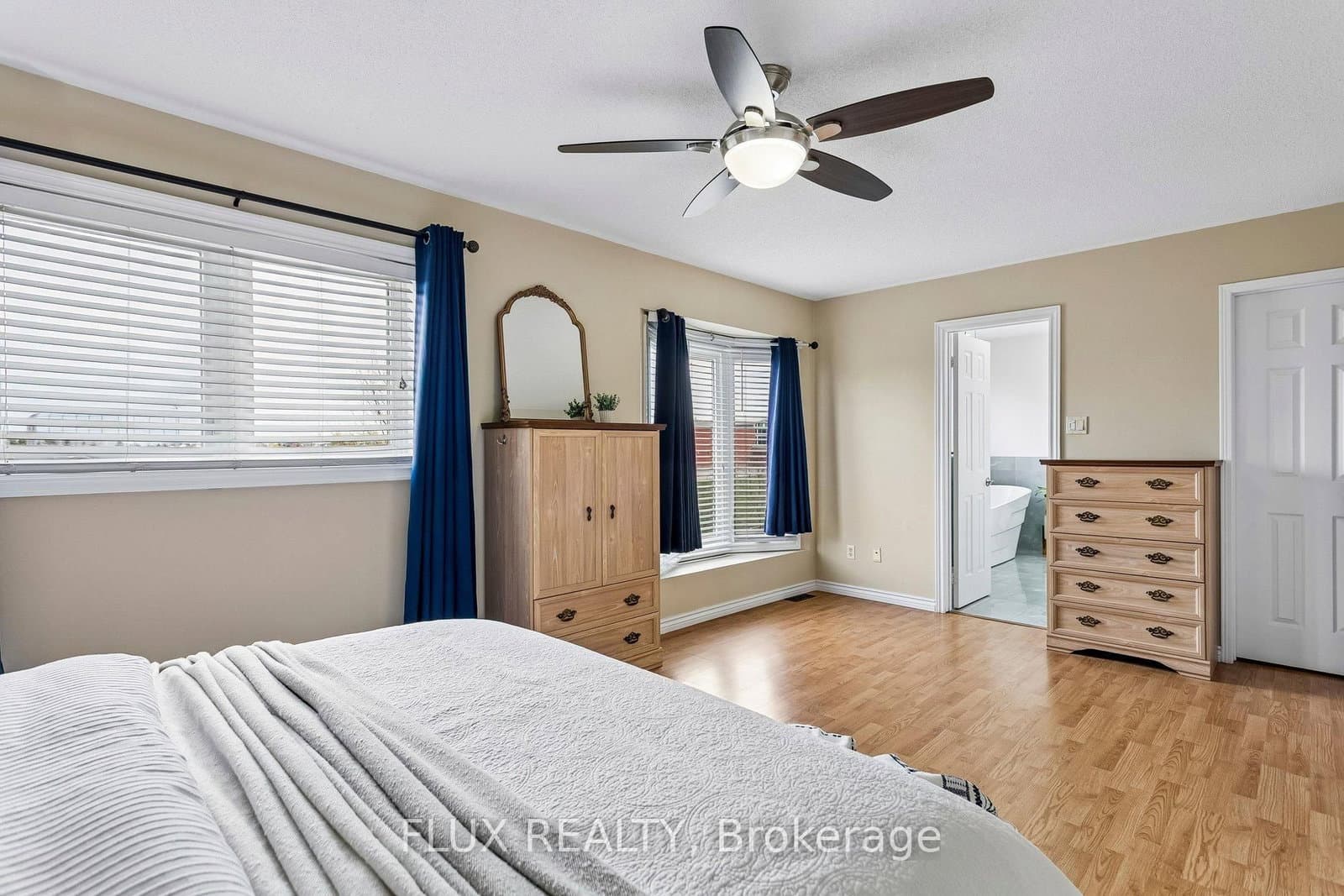 6769 Gracefield Drive thumbnail 16